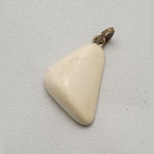 28 Ivoritle